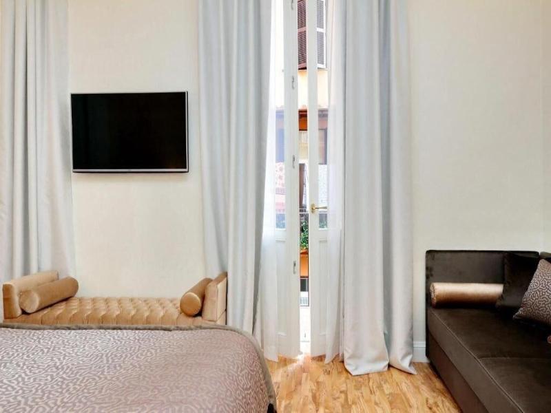 Bq House Colosseum Luxury Rooms image