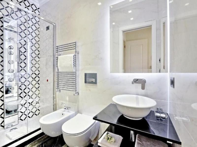 Bq House Colosseum Luxury Rooms image