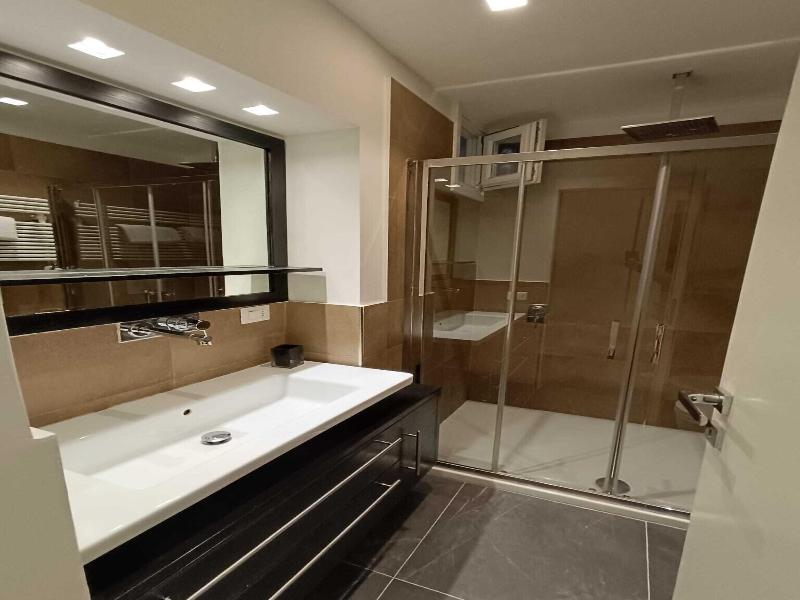 Bq House Colosseum Luxury Rooms image