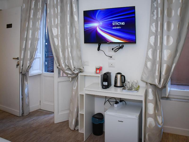 Bq House Colosseum Luxury Rooms image