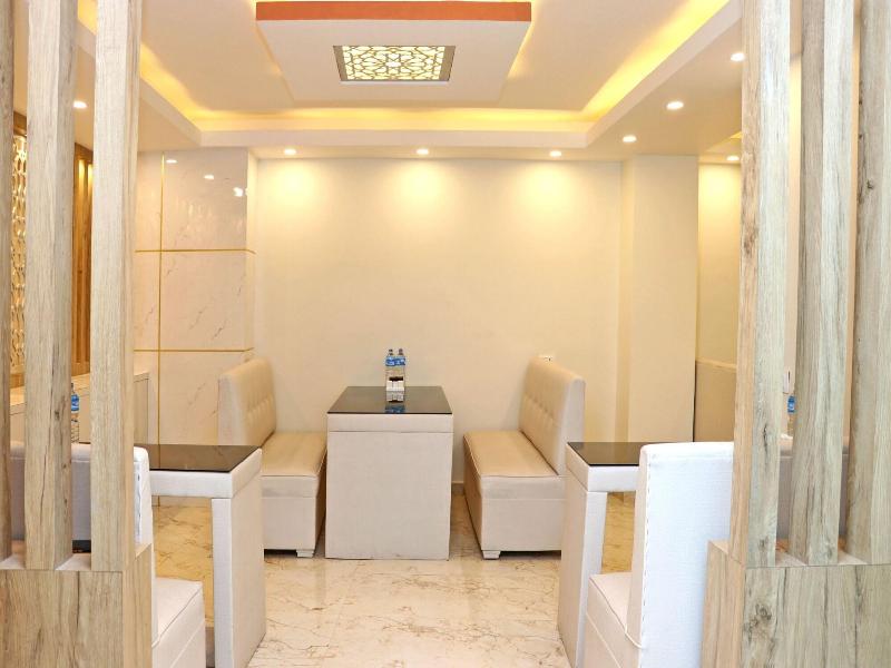 Hotel Nilakantha image