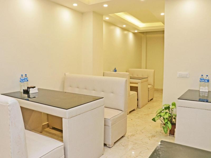 Hotel Nilakantha image