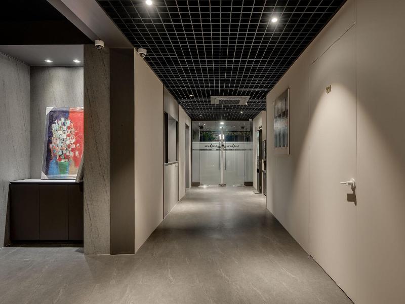 Two H Hotel image