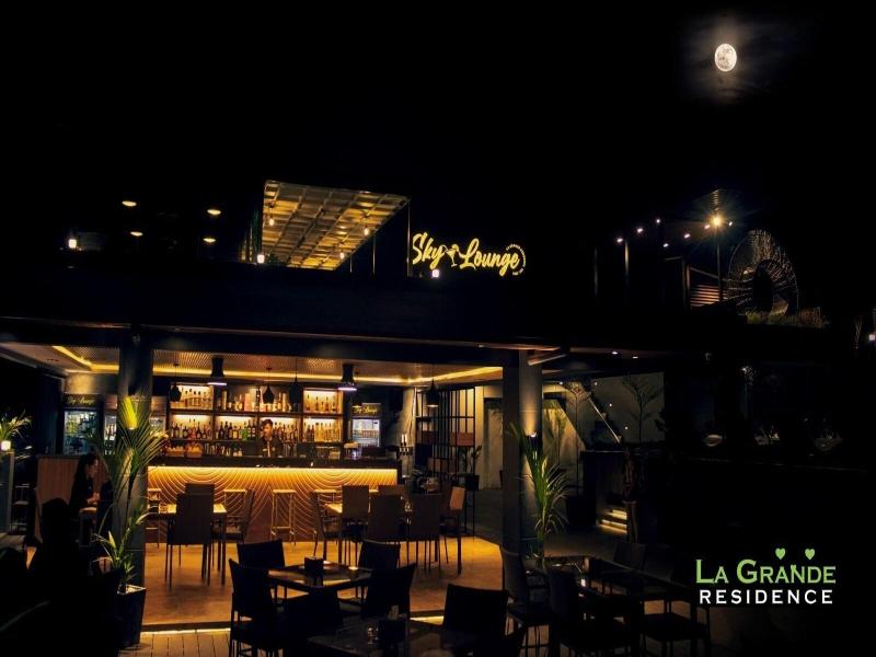 La Grande Residence image