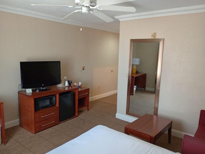 Samir Stay At Nw Expressway image