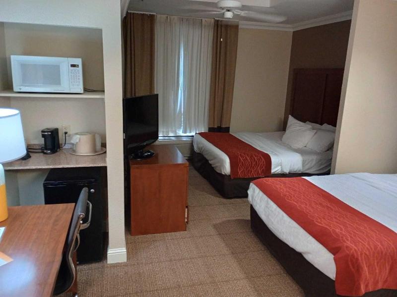 Samir Stay At Nw Expressway image