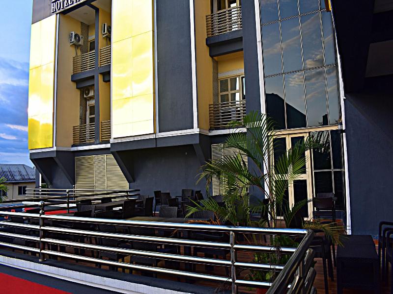 Davis Hotel & Suites image