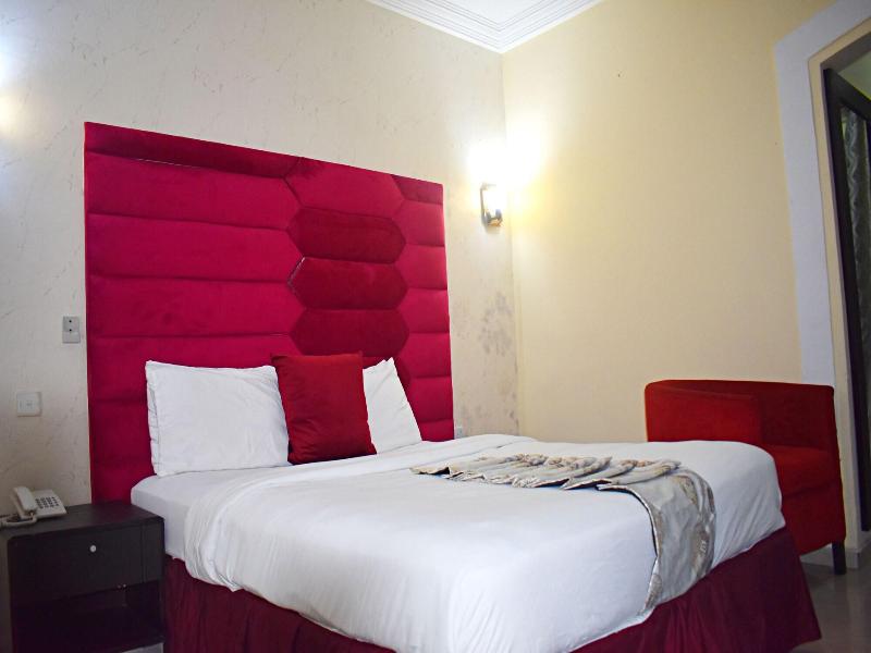 Davis Hotel & Suites image