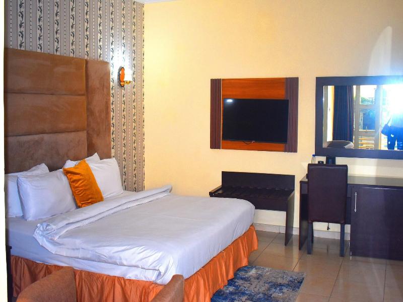 Davis Hotel & Suites image