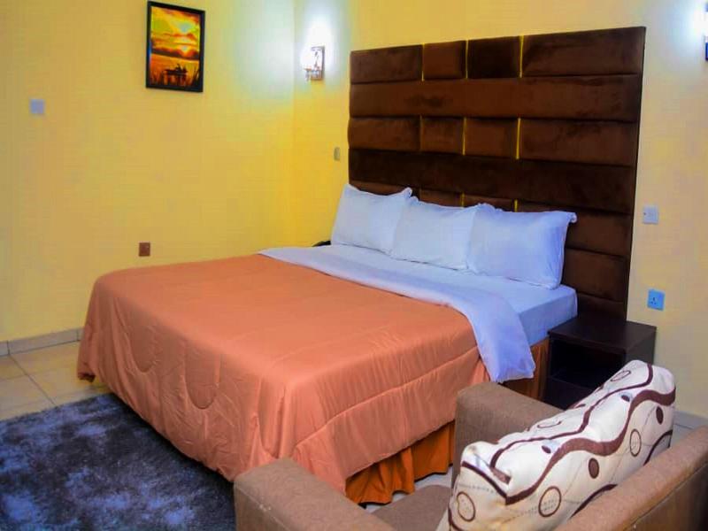 Davis Hotel & Suites image