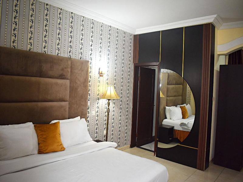 Davis Hotel & Suites image