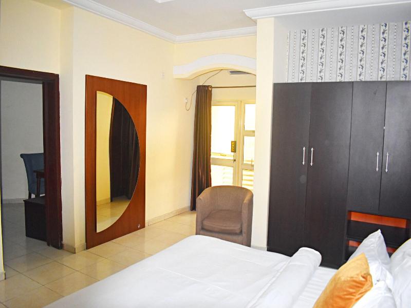 Davis Hotel & Suites image