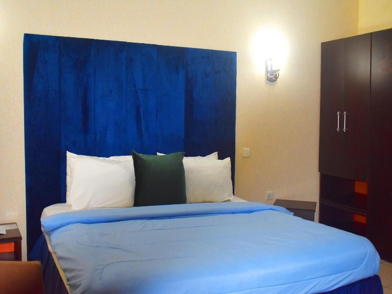 Davis Hotel & Suites image