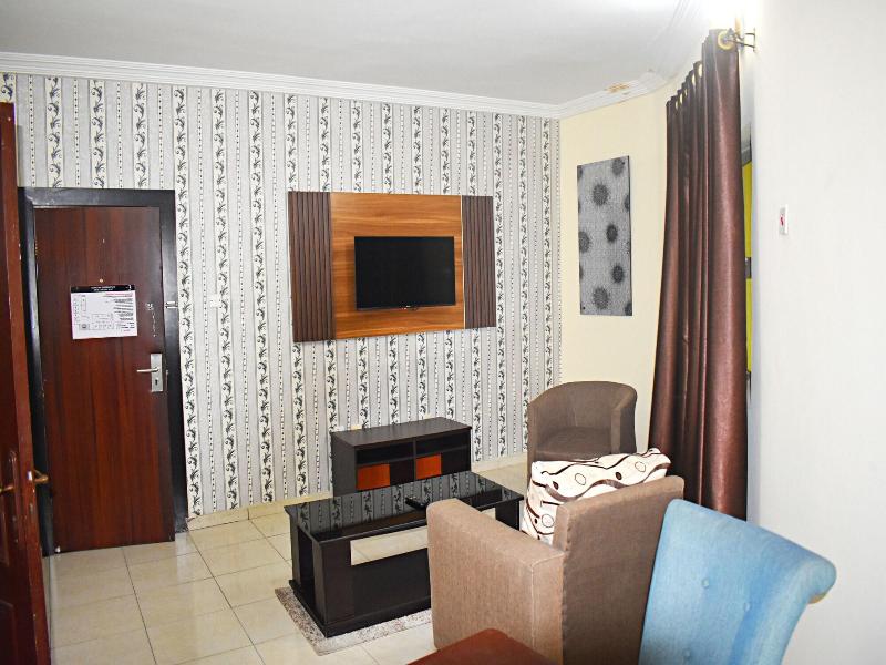 Davis Hotel & Suites image