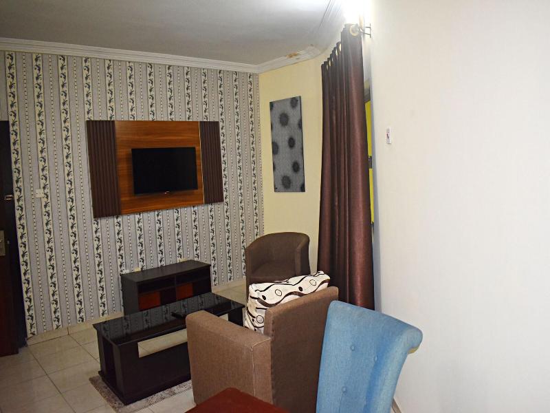 Davis Hotel & Suites image