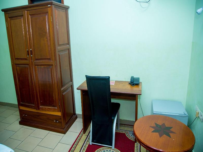 Résidence Hôtelière De Moungali image