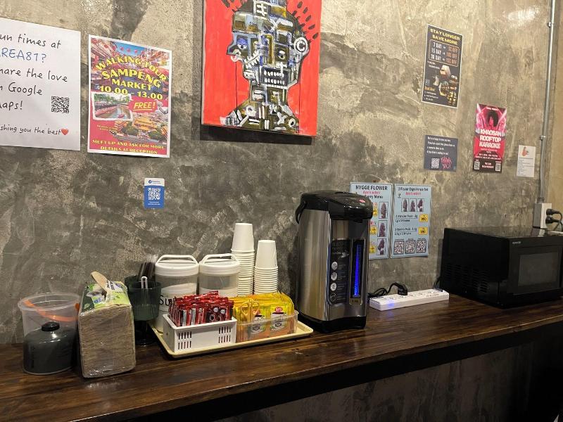 Area81 Hideout Hostel Khaosan image