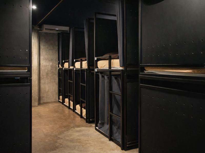 Area81 Hideout Hostel Khaosan image