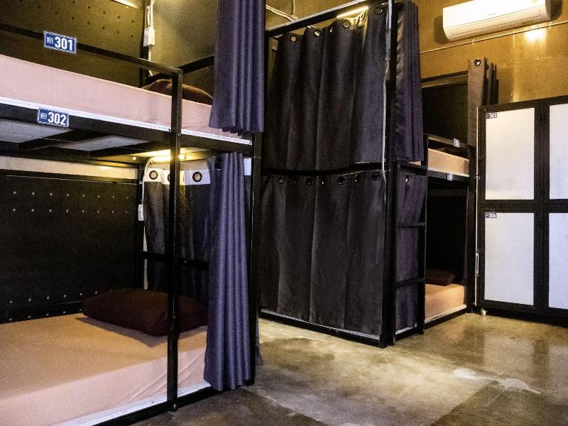 Area81 Hideout Hostel Khaosan image