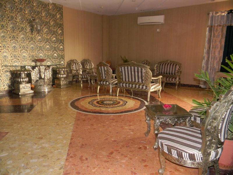 Siris 18 Agra image