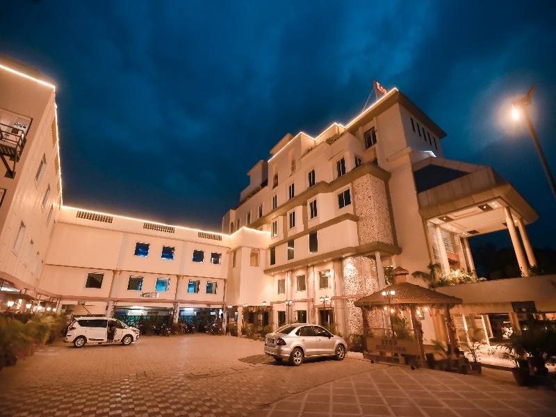 KONARK GRAND HOTEL