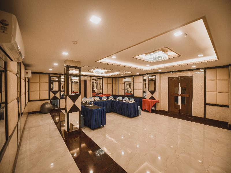 KONARK GRAND HOTEL