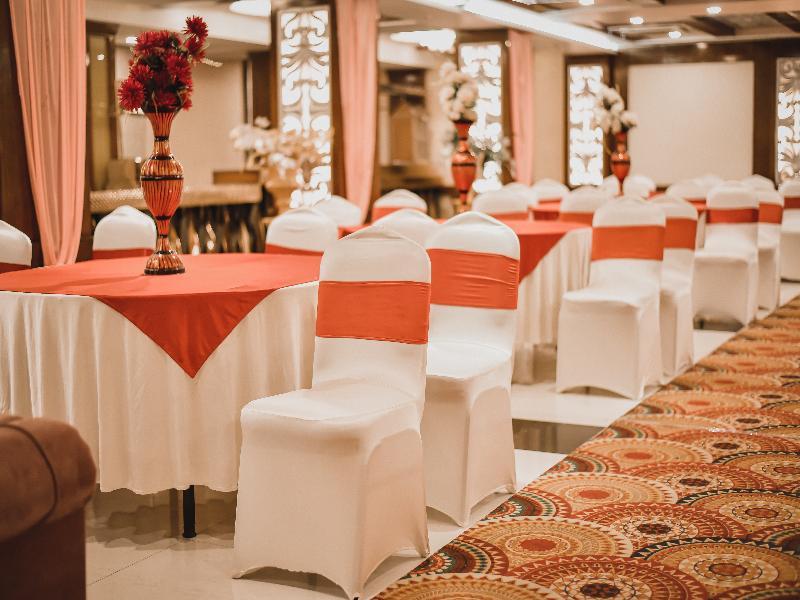 KONARK GRAND HOTEL