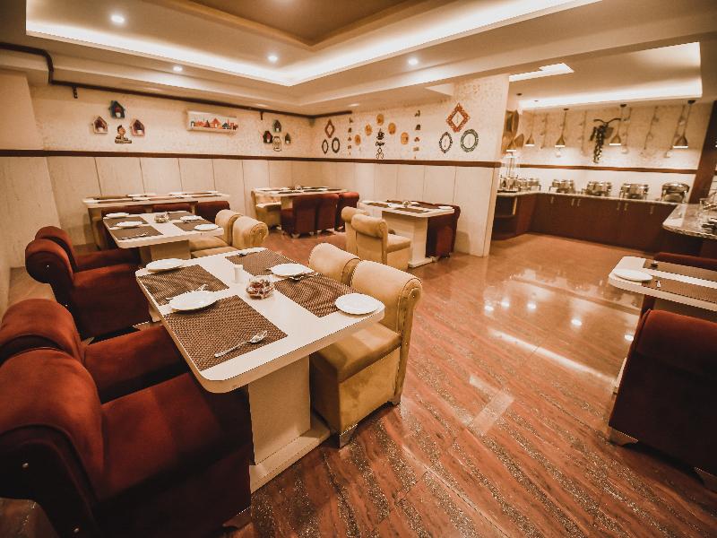 KONARK GRAND HOTEL