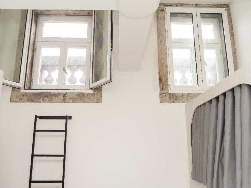 Fantasy Hostel Porto image