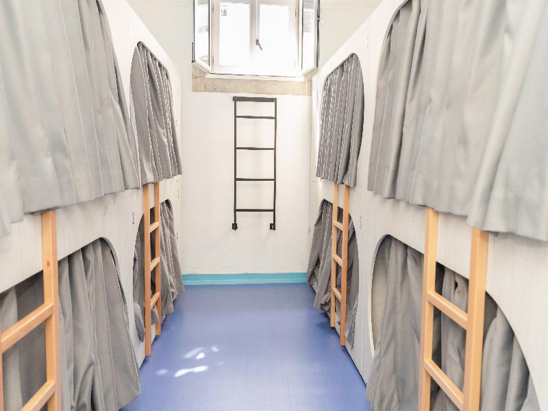 Fantasy Hostel Porto image