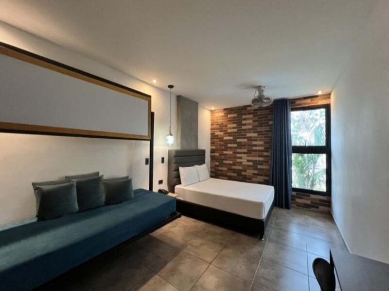 Appartments Pool And Rooftop Downtown Hotel image