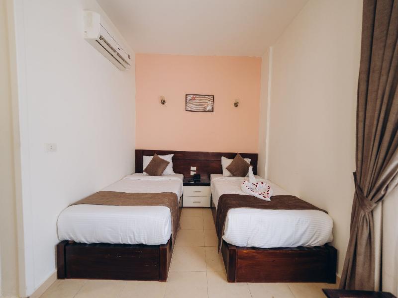 Fantasia Hotel image