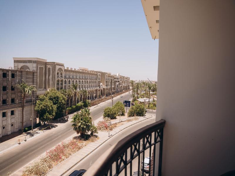 Fantasia Hotel image