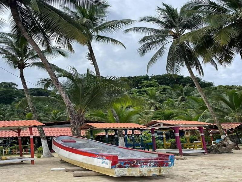 Vicina Maris Beach Lodge
