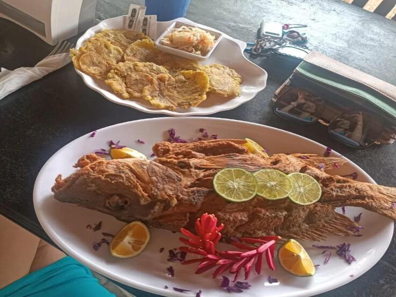 Vicina Maris Beach Lodge