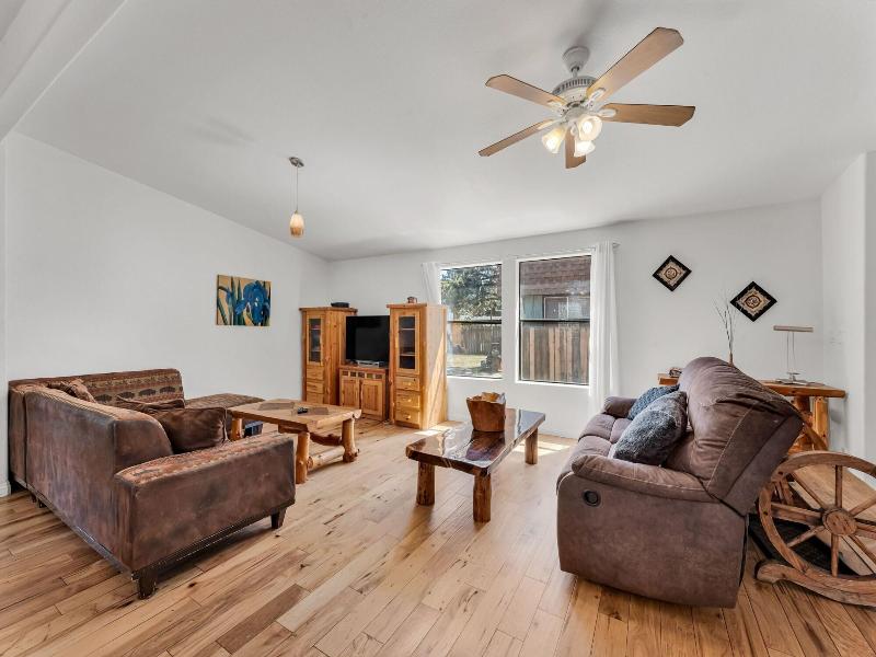 Country Club Chalet image