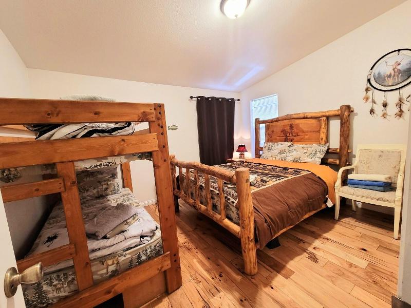 Country Club Chalet image