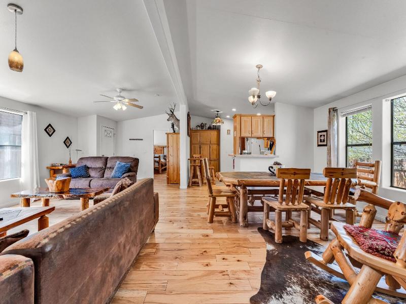 Country Club Chalet image