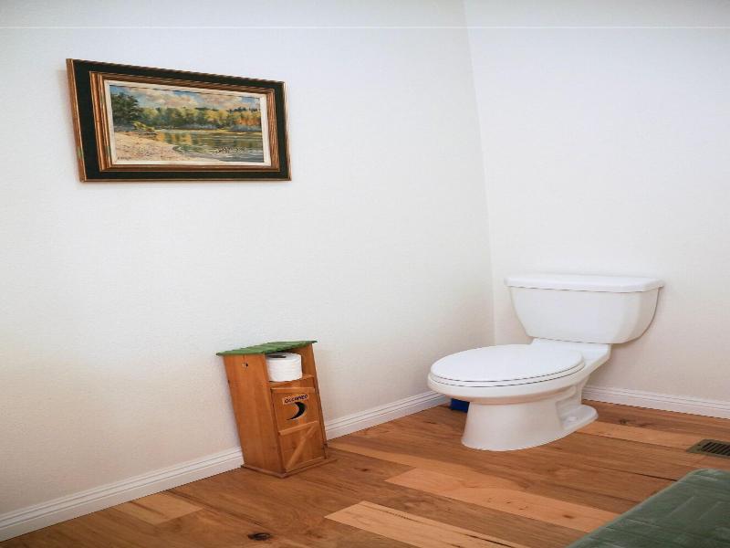 Country Club Chalet image