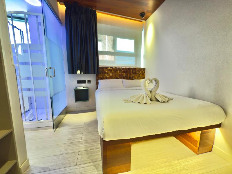 Far Home Suites image