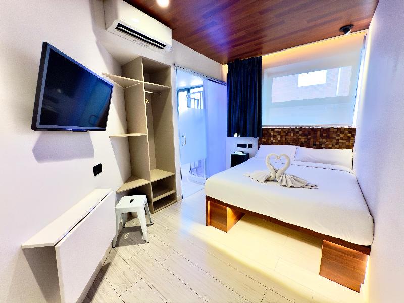 Far Home Suites image