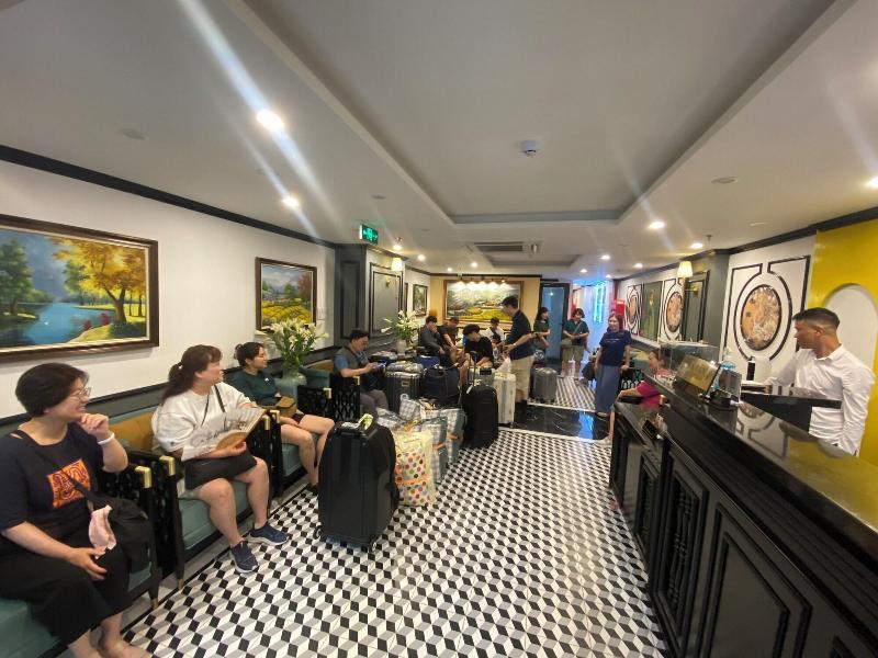 Aquarius Premium Hotel image
