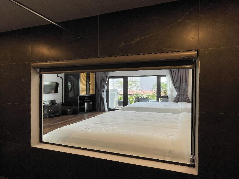 Aquarius Premium Hotel image