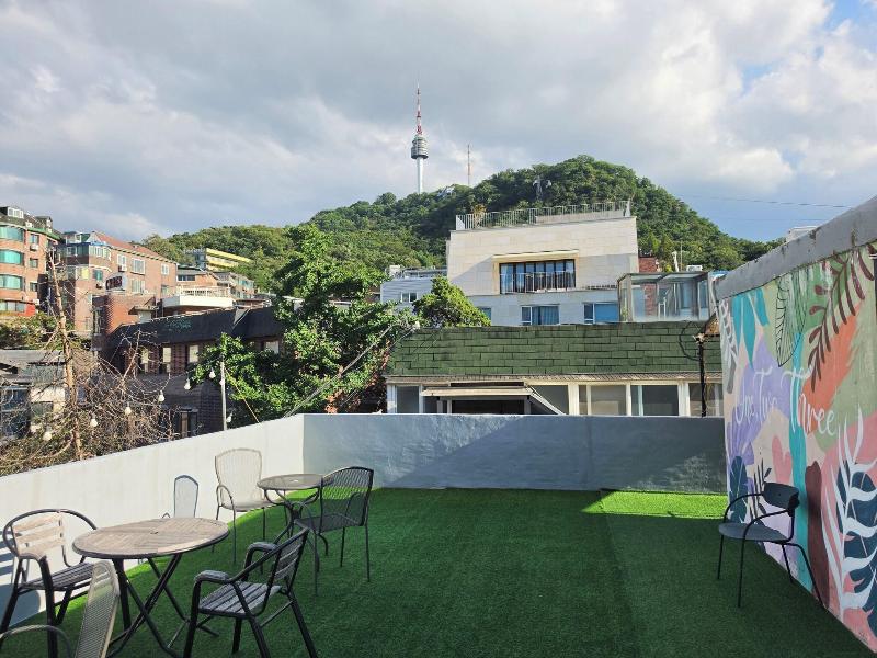 Space Guesthouse image