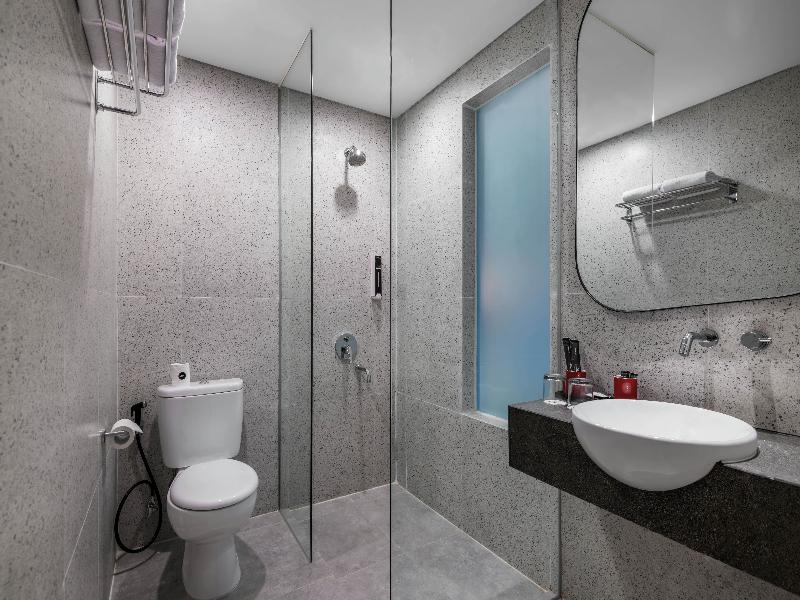 Hotel Neo Kota Baru Parahyangan image