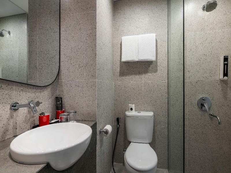 Hotel Neo Kota Baru Parahyangan image
