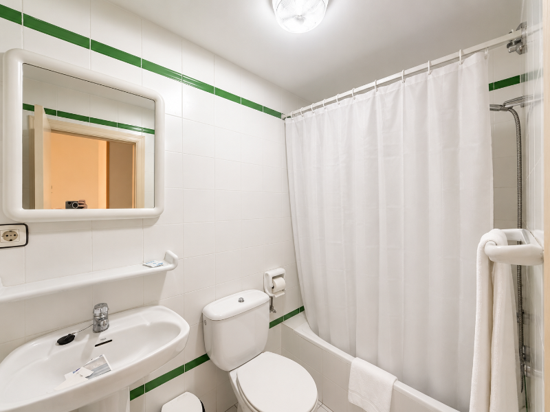 Hostal Ec Leon image