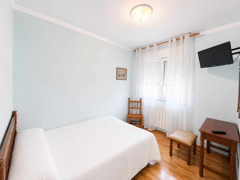 Hostal Ec Leon image