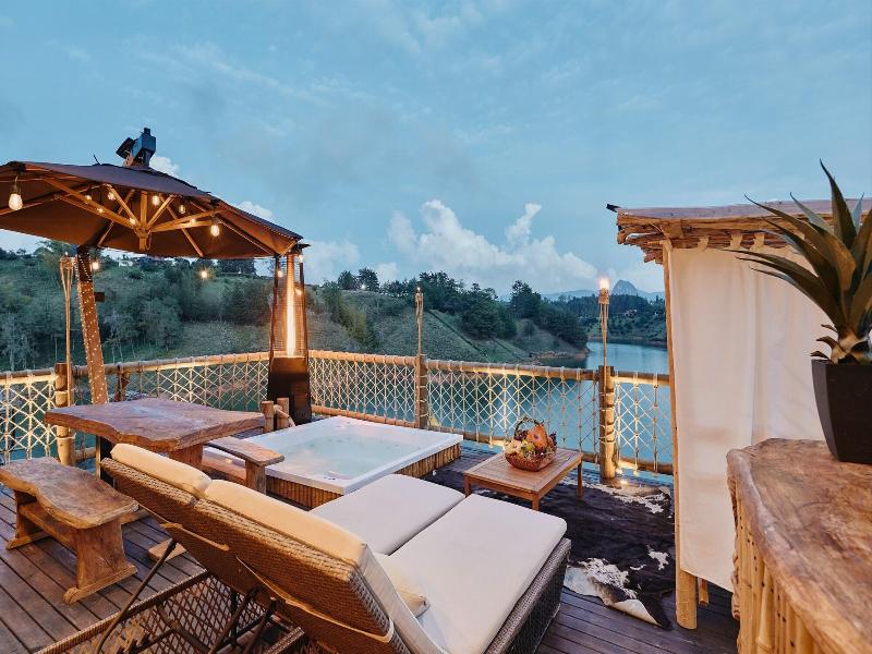 Atma Villas Hotel Boutique Guatapé image