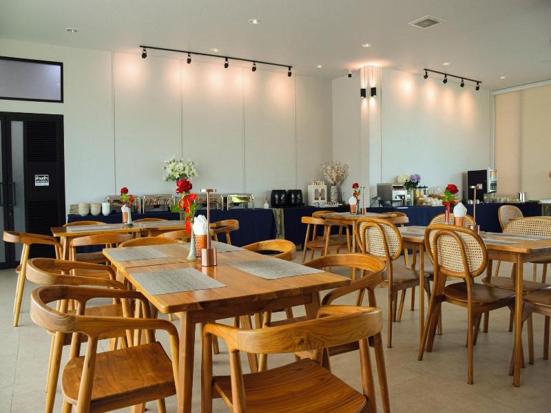 The Horizon Groove Hotel image